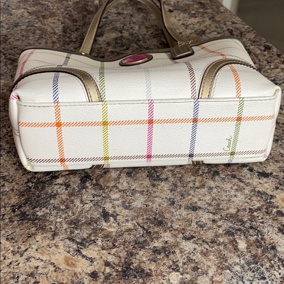White Coach Purse - Picture 4 of 4